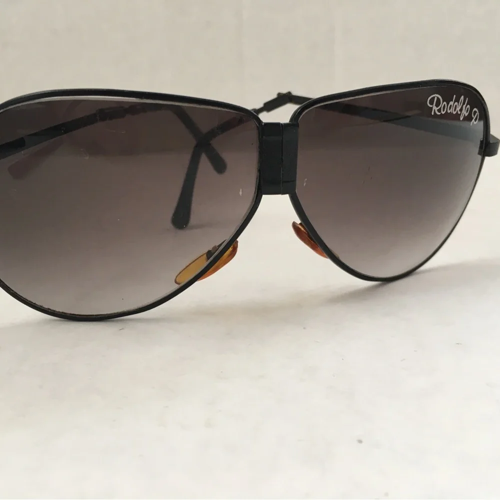 VTG Rodolfo P Folding Aviator Sunglasses with Case
